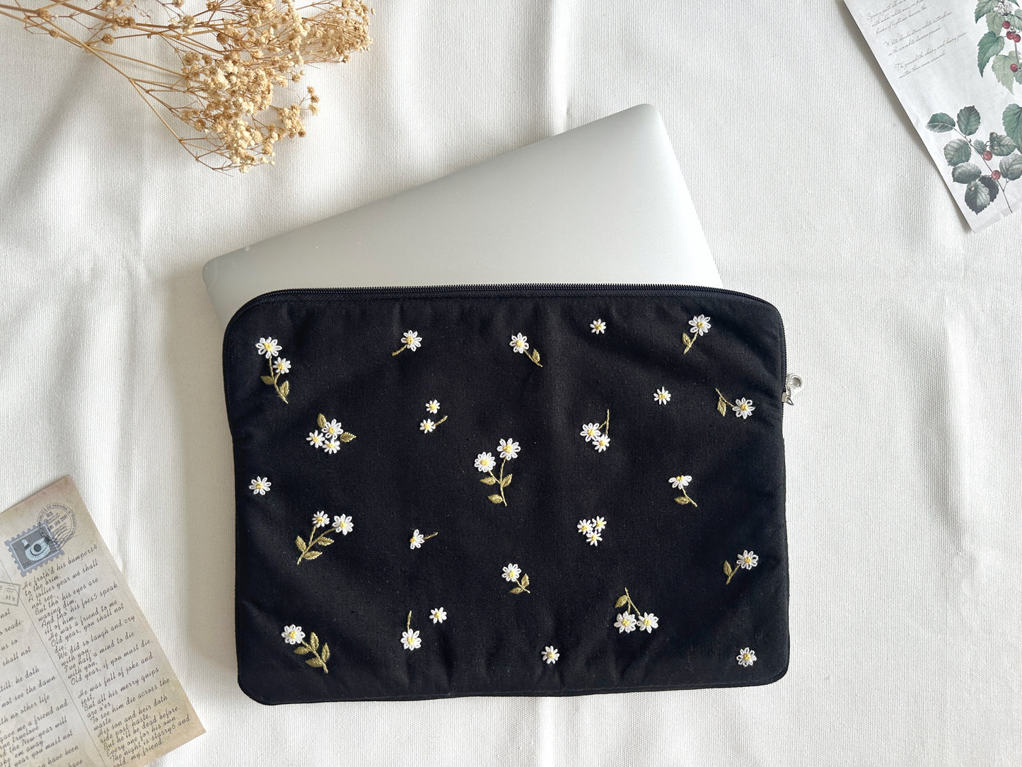 Daisy Hand-Embroidered Laptop Cover