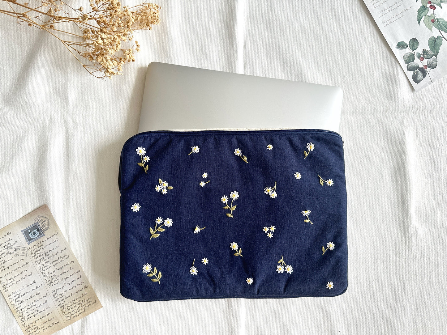 Daisy Hand-Embroidered Laptop Cover