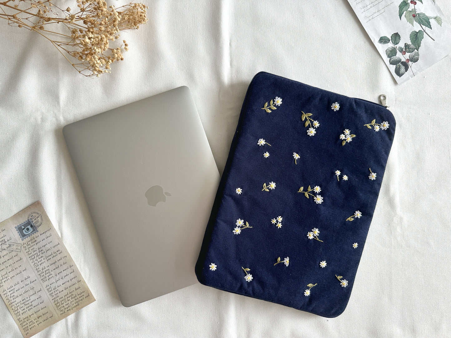 Daisy Hand-Embroidered Laptop Cover
