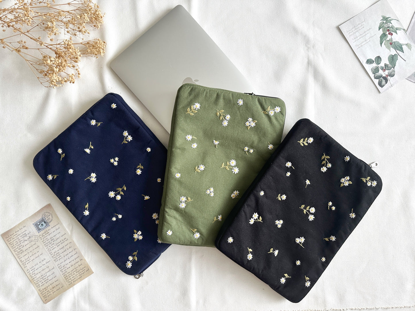 Daisy Hand-Embroidered Laptop Cover