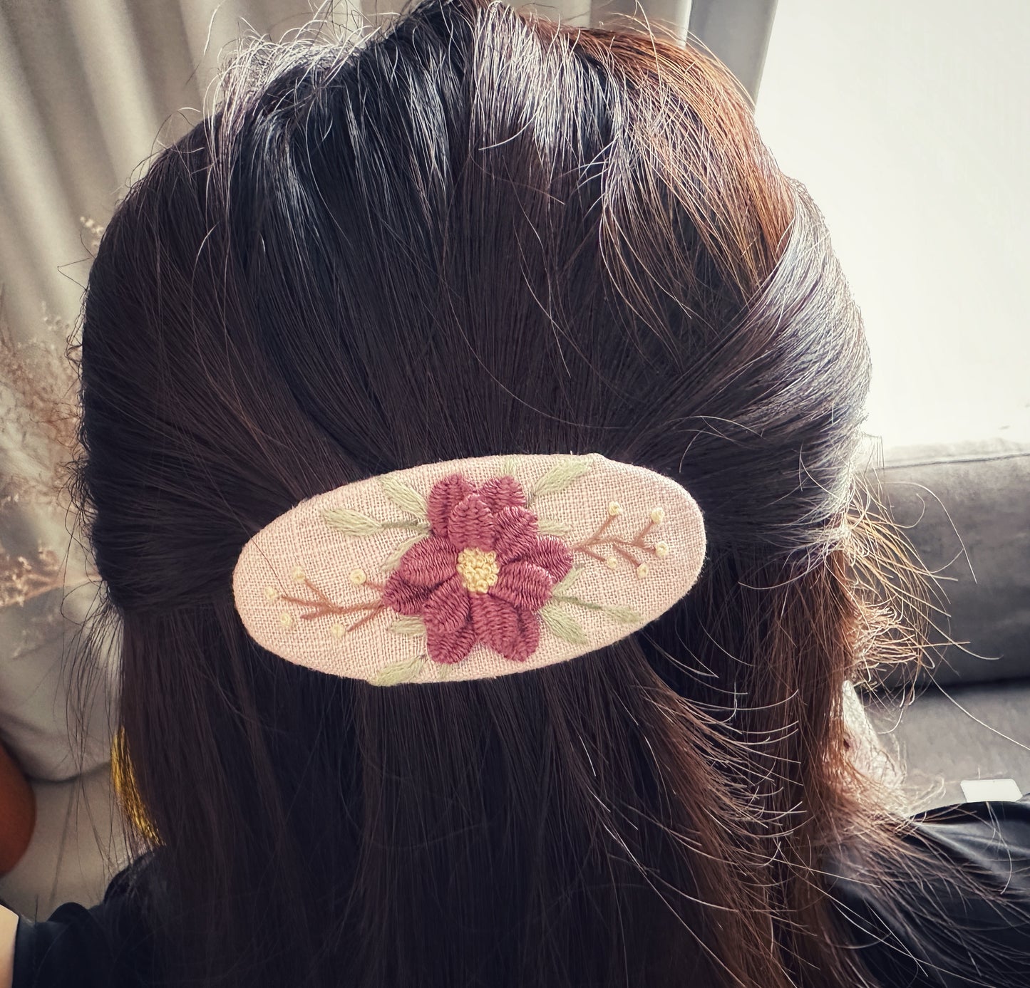 3D Floral Embroidered Back Hair Barrettes, Collection Imane