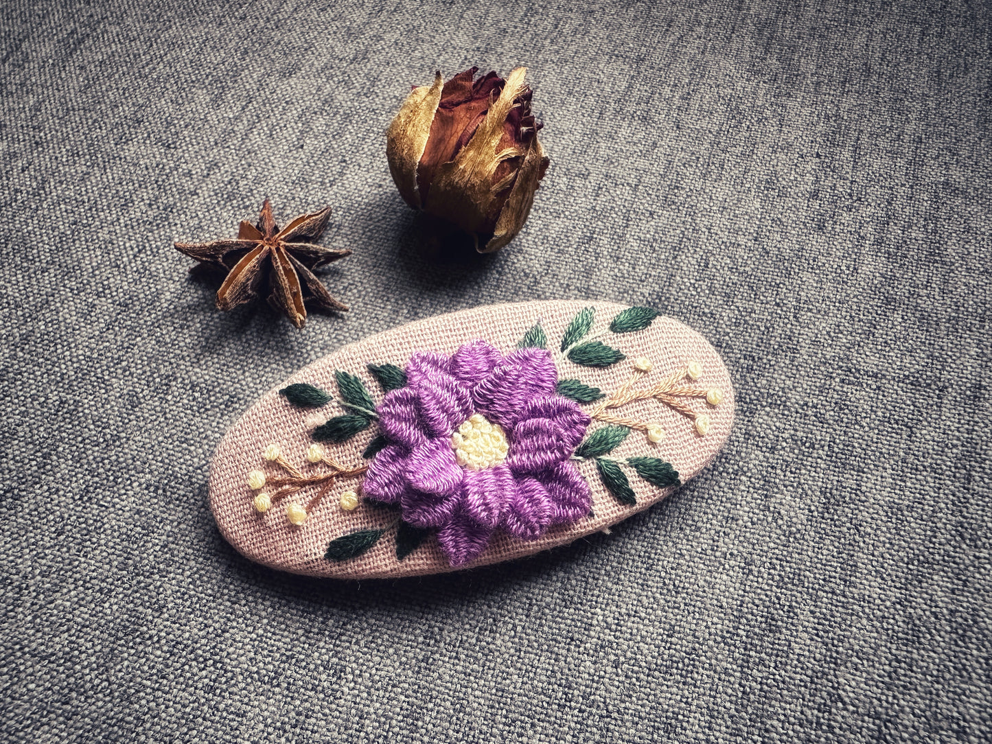 3D Floral Embroidered Back Hair Barrettes, Collection Imane