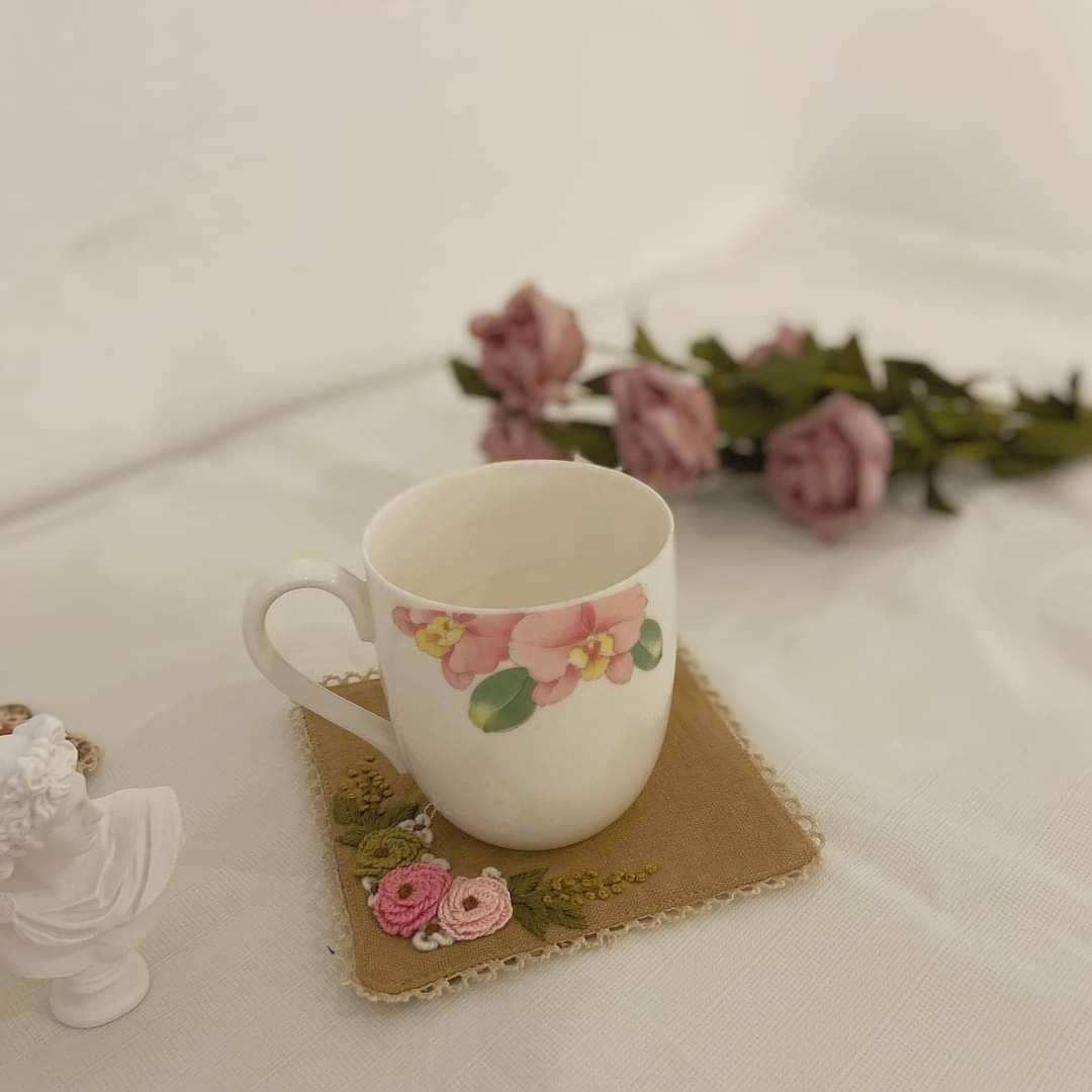 Flower Garden Embroidered Coasters Set