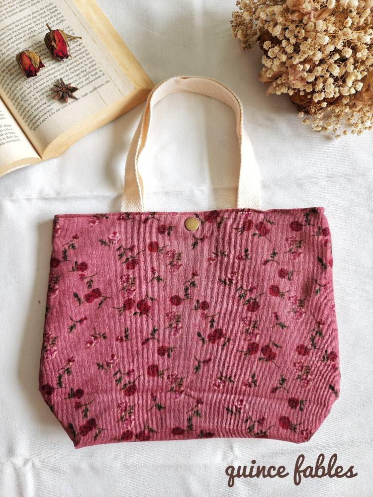 Floral Corduroy Daisy Print Lunch Bag, Collection Lily