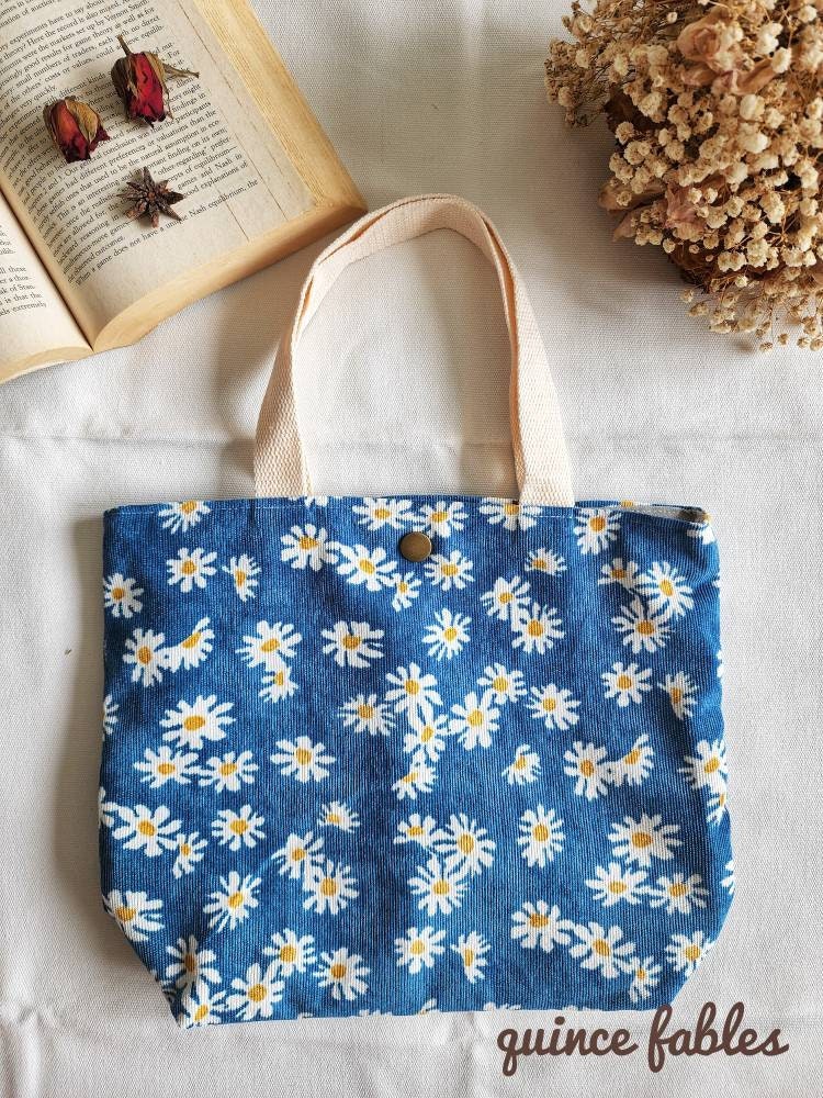 Floral Corduroy Daisy Print Lunch Bag, Collection Lily