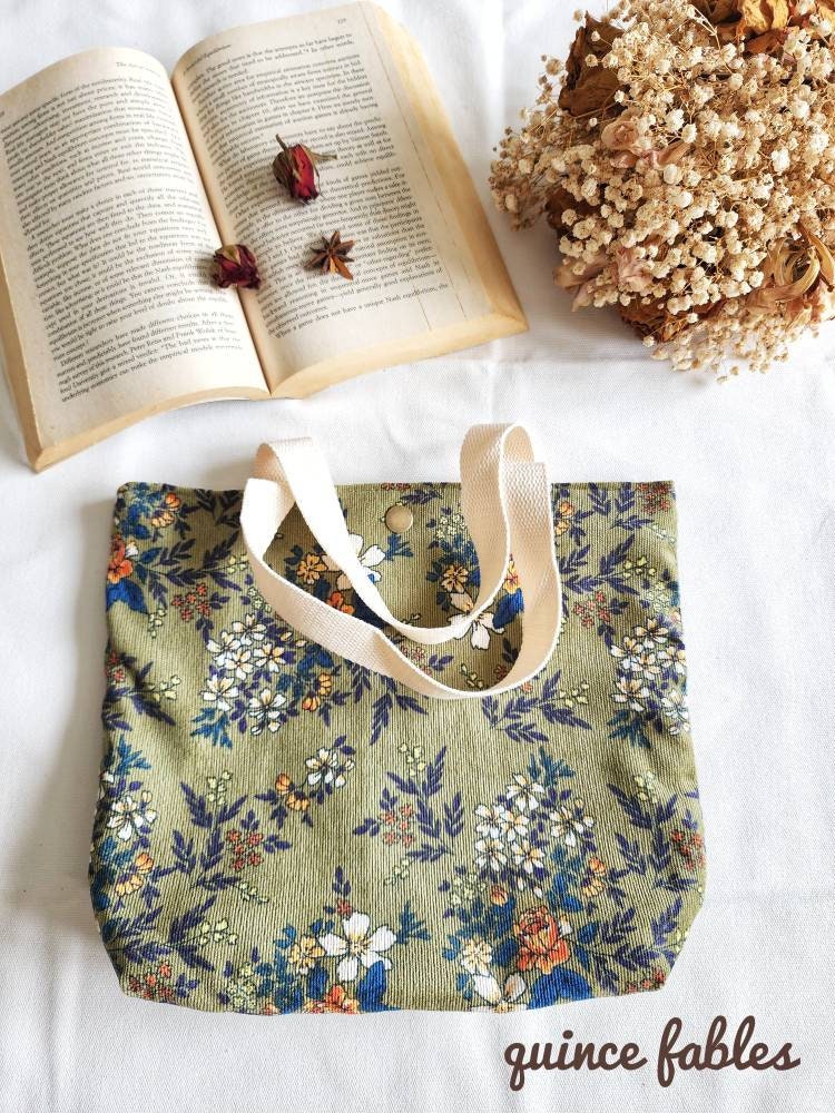 Floral Corduroy Daisy Print Lunch Bag, Collection Lily