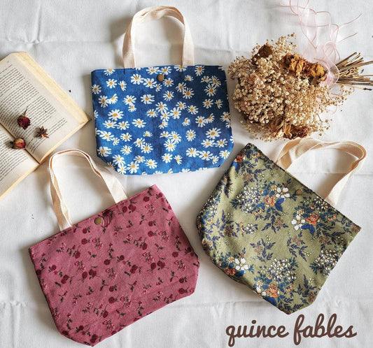 Floral Corduroy Daisy Print Lunch Bag, Collection Lily