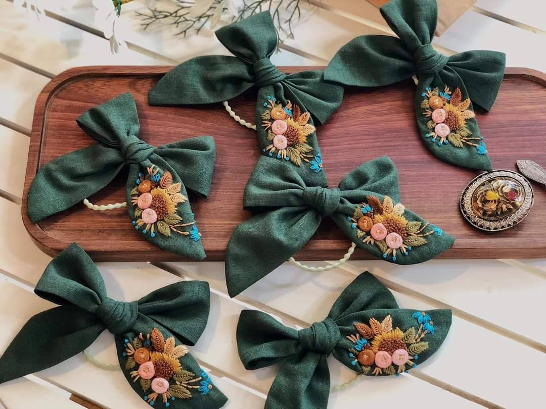 Embroidered Hair Bow, Christmas Collection