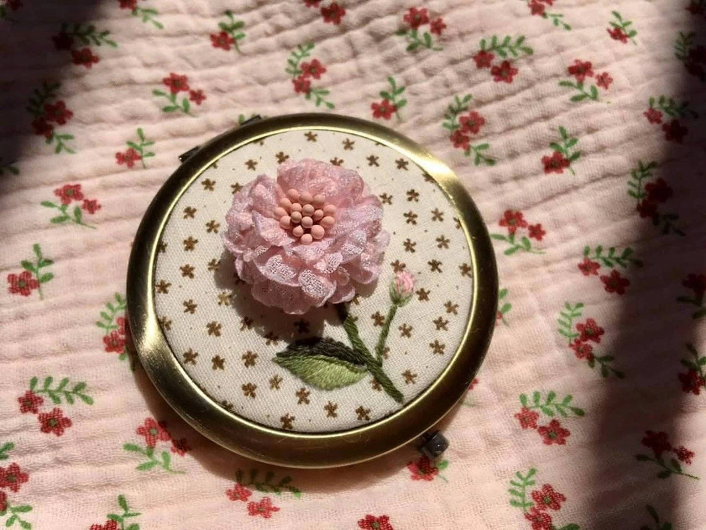 Sunflower Rose Embroidered Compact Mirror, Collection Aaliyah
