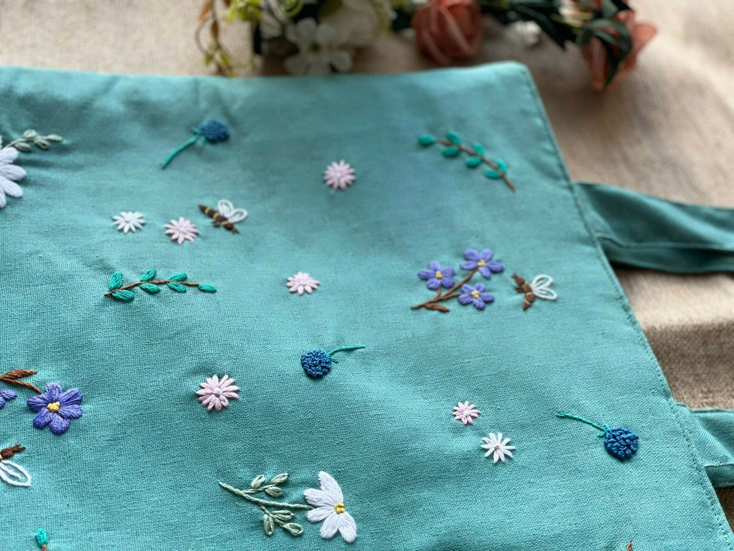 Turquoise Blue Linen Tote Bag With Daisy & Bee Embroidery