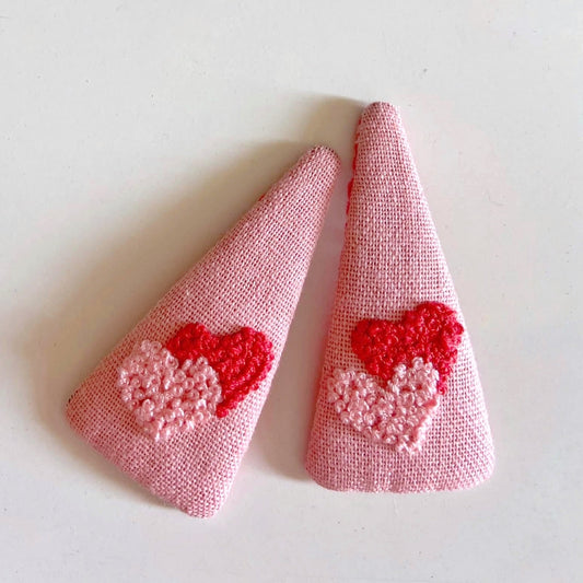 Double Heart Embroidered Hair Barrette, Collection Valentine's