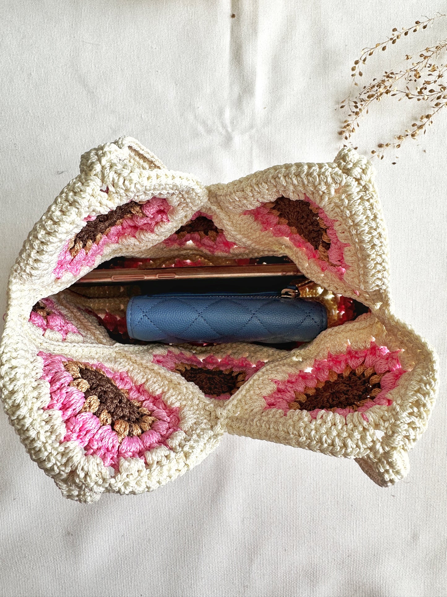 Hand-Crochet Pink Daisy Mini White Tote Bag