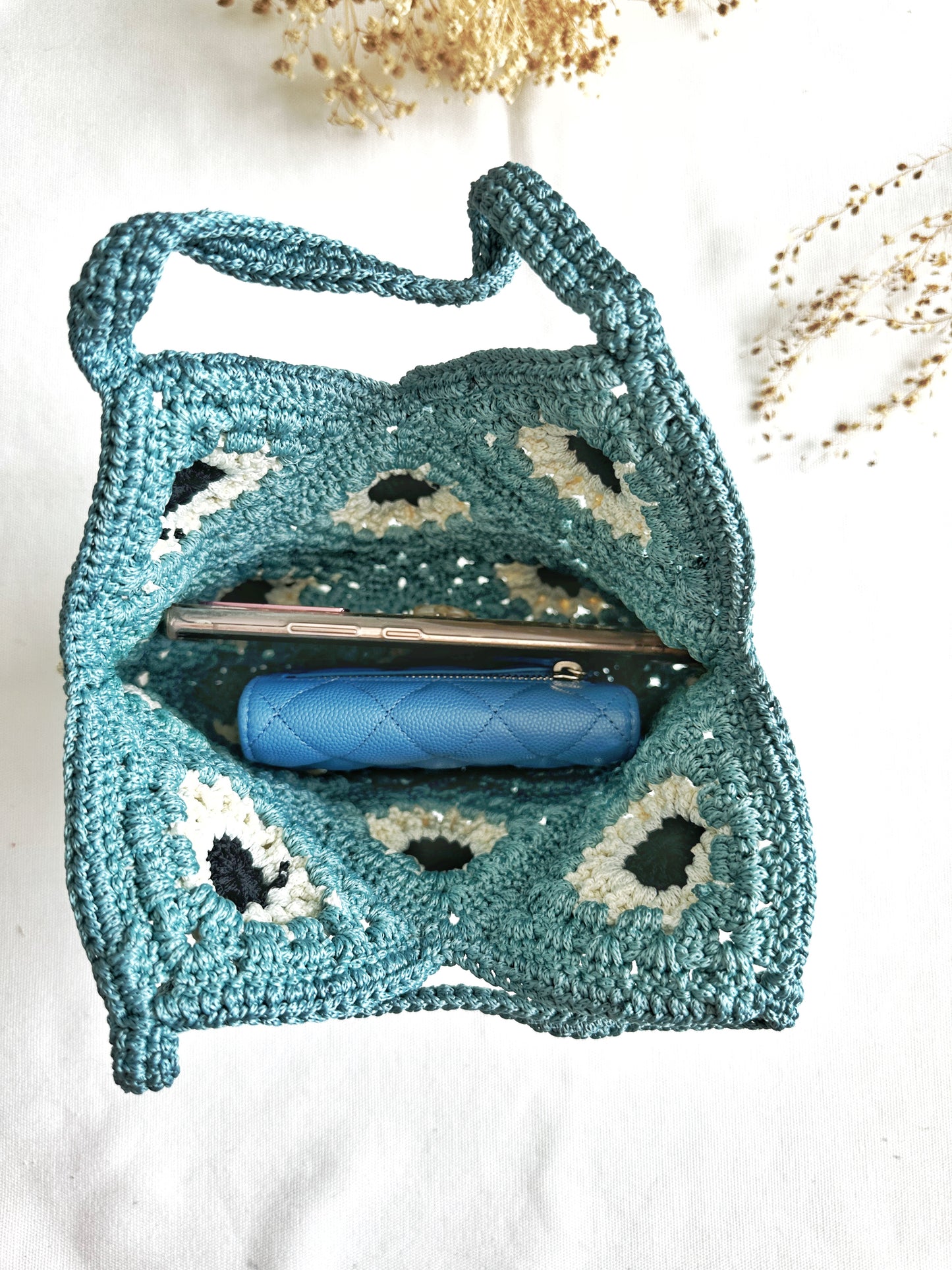 Hand-Crochet Daisy Mini Blue Tote Bag