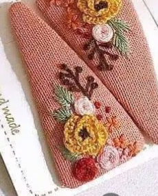 Floral Embroidered Hair Barrette, Collection Bella